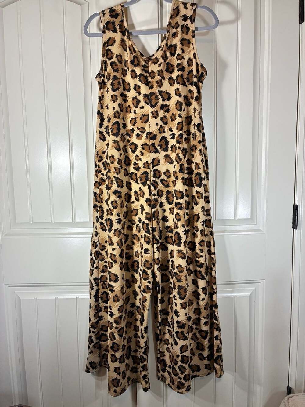 LuLaRoe Natalie Sleeveless Jumpsuit Size M Leopard Animal Print Wide Leg